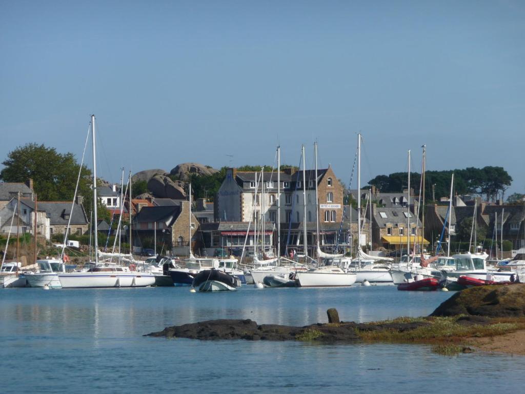 Hotel Des Rochers Perros-Guirec Eksteriør billede